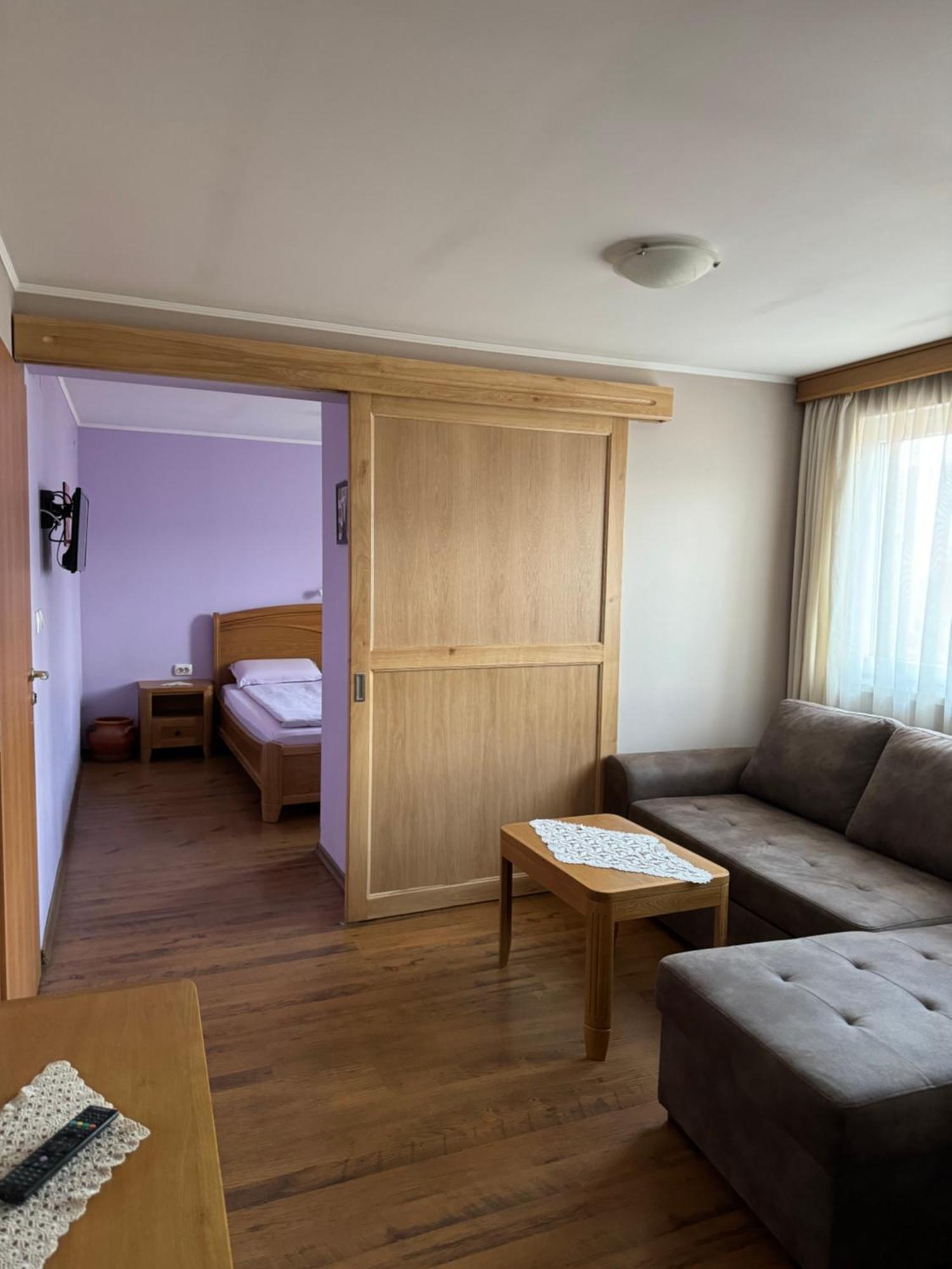Guest House Roden Dom Koprivsjtitsa Eksteriør bilde